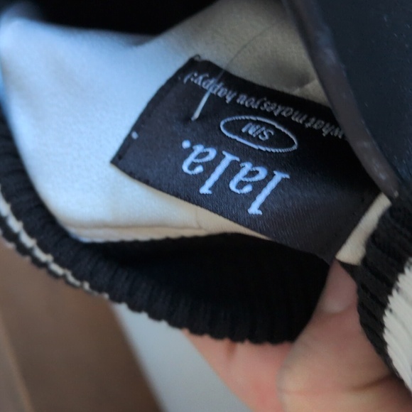 ✨ Nwt Dressed In Lala Take Up Space Kimono Bomber In S/M - Picture 8 of 8